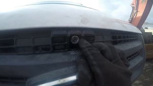 Как открыть капот на автомобиле FORD без ключа