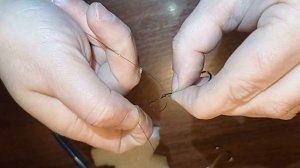 Самый КРЕПКИЙ РЫБОЛОВНЫЙ УЗЕЛ / Как правильно привязать рыболовный крючок?