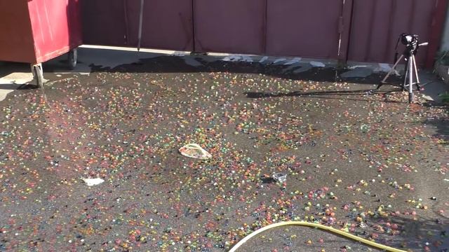 ПРОЖИГАЮ ЛАЗЕРОМ ОГРОМЕННЫЙ ШАР с ВОДОЙ внутри 15 КГ. ОРБИЗОВ ! смотреть онлайн