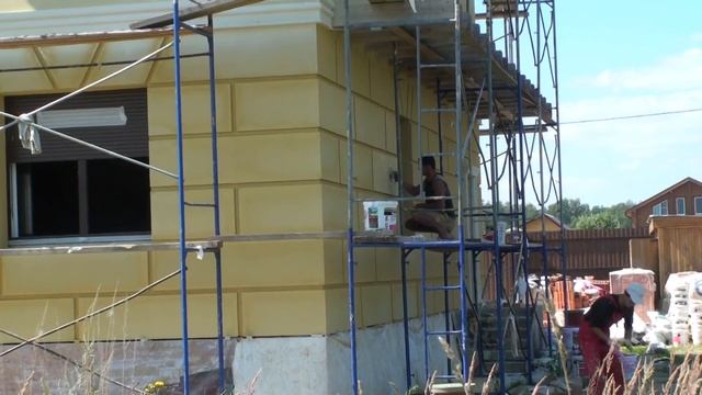 Русты в минеральной вате, камешковая декоративная штукатурка Ceresit CT174