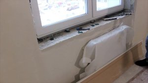 Установил подоконники компании "Crystallit" (Кристаллит)
