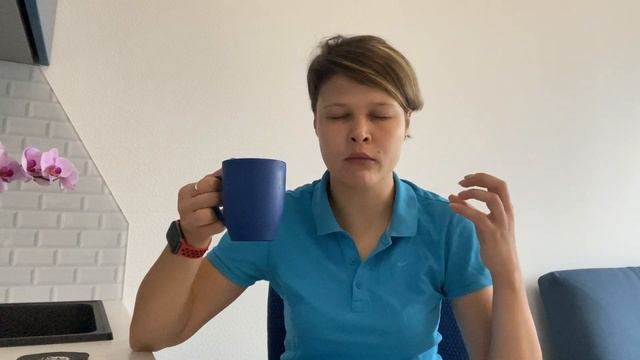 Пробую кофе из Кантаты