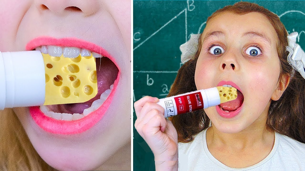 Челлендж как пронести сладости в школу. Как пронести вкусняшки. Как пронести вкусняшки. Как пронести вкусняшки. Лайфхаки для школы.