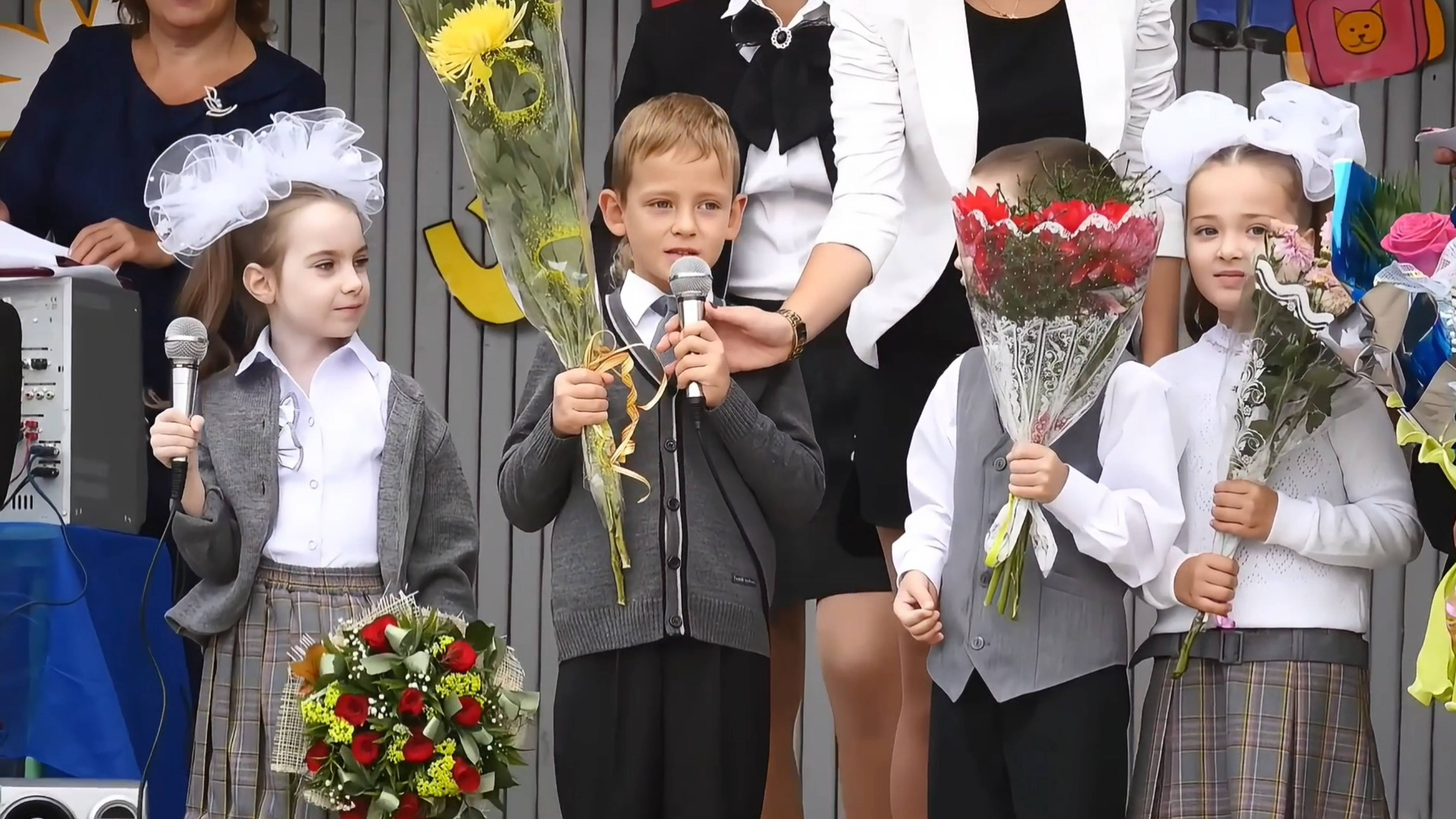 Стих про Маму. 
Посвящается всем Мамам! 
Читает Дмитрий Кравченко