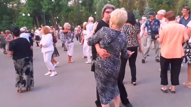 НУ, ВОТ И ВСЁ, ЧТО Я ХОТЕЛ ТЕБЕ СКАЗАТЬ! ТАНЦЫ ХАРЬКОВ СЧАСТЛИВЫЕ МОМЕНТЫ смотреть онлайн