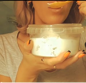 МЕЛ И ГЛИНА В МОЛОКЕ//Сhalk,Сlay,Glinomel in milk?????