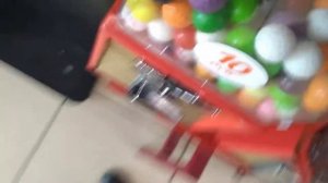 Как взломать автомат с живачками : )