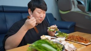 큼직~하게 썬 보쌈에 직접 만든 맛있는 막국수 먹방!! (Bossam & Makguksu) 요리&먹방!! - Mukbang eating show