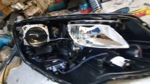 Kia Optima. Замена штатных галогеновых линз на BI-LED двухчиповые линзы Bengal Tiger F40.