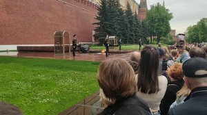 Смена почётного караула, пост номер один