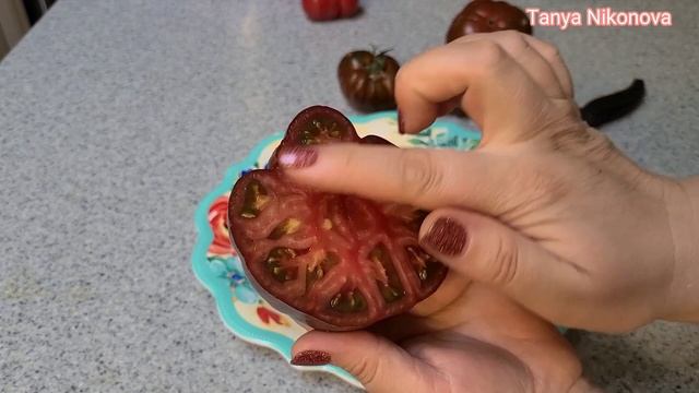 Tomato CHOCOLATE STRIPES. Томат ШОКОЛАДНЫЕ ПОЛОСКИ. смотреть онлайн