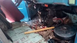 Запуск грузовика зимой с севшим аккумулятором в полевых условиях