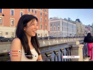 Спели популярные песни для прекрасных туристок из Китая в центре Санкт-Петербурга