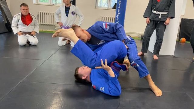 Double Under pass | Проход Гарда | Лев Гладких смотреть онлайн