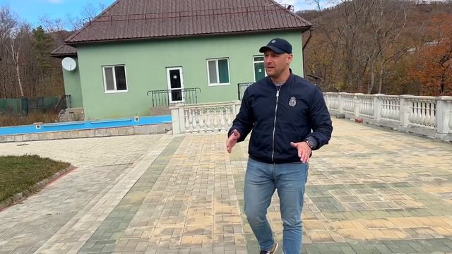 Бизнес-секреты: База отдыха в Бухте Муравьиной смотреть онлайн