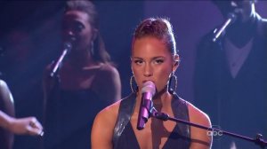 Alicia Keys, Queen Latifa & Kathleen Battle   Superwoman   AMA   RGF7