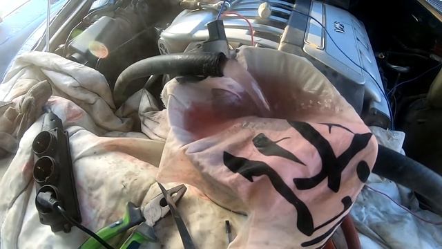 Промывка радиатора печки эффективность 100%. Volkswagen Touareg 3.2 v6. смотреть онлайн