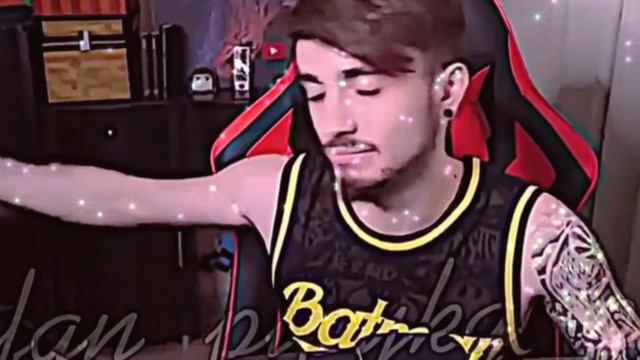 мальчик красавчик сколько девушек вздыхает смотреть онлайн