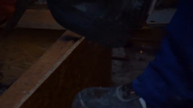 Устройство забора-жалюзи: закладные детали и опалубка под видимое основание