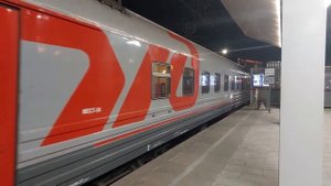 Прибытие ЭП2К-463 с поездом №119/120 Белгород - Санкт-Петербург/Мурманск!
