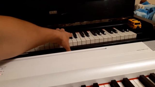 Yamaha P125 сравнение звучания против старого пианино Лира смотреть онлайн