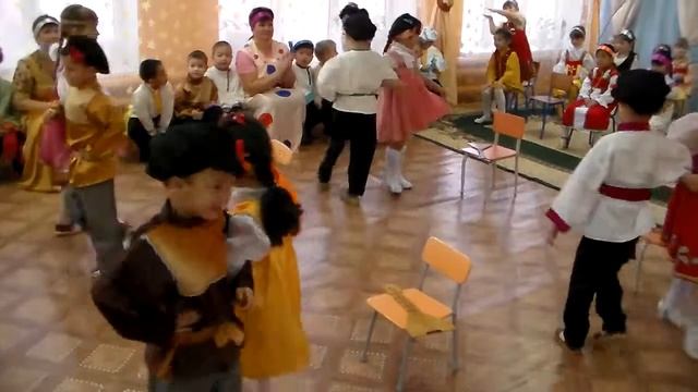 Посиделки у Варвары "Длинная коса-девичья краса" смотреть онлайн