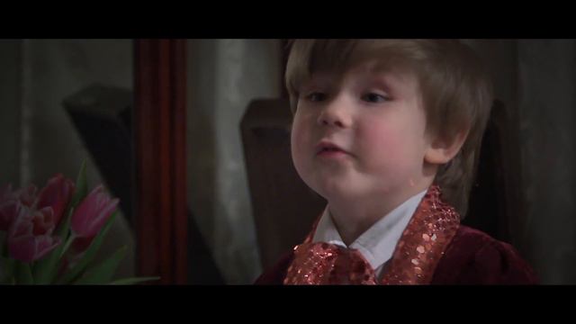 Поздравление с праздником 8 Марта смотреть онлайн