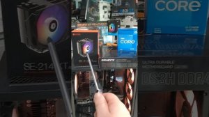 Компьютер за 95 000₽. Охлаждение Core i5 12400F кулером ID-COOLING SE-214-XT ARGB. MSI 4060 Ti 3X O
