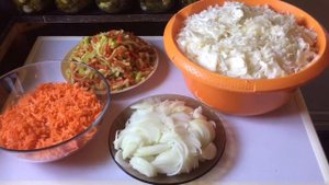 Вкусная маринованная капуста с перцем на зиму