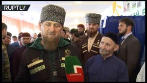 Кадыров станцевал лезгинку на выборах в Чечне