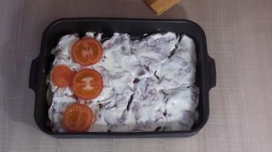 Самое любимое блюдо из свинины! ? Мясо в духовке с помидором сыром и грибами ?