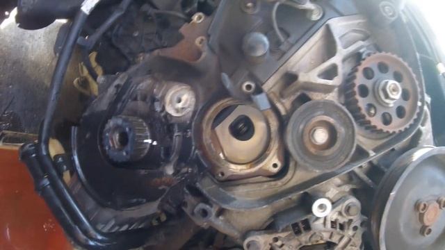 The knock of the Volkswagen Crafter engine / Стук двигателя Volkswagen Crafter смотреть онлайн