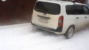 Toyota Probox 4 WD штурм зимнего