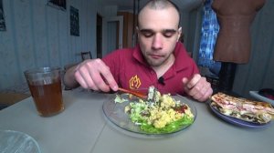 МУКБАНГ ШПРОТЫ В МАСЛЕ / КАША ПШЕННАЯ / САЛАТ / БЛИНЫ С ВЕТЧИНОЙ / Mukbang EATING/ ASMR/ АСМР #954