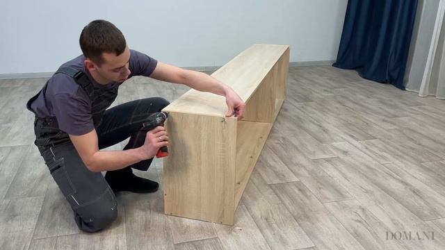 Гостиная Ливорно. Пенал с витриной ЛШ-4
