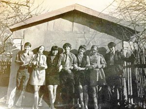 Посвящается друзьям детства и однокашникам школы №5 г. Твери 60-70х годов.