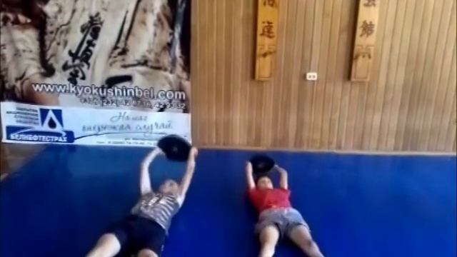 Специальные упражнения для бойцов контактного карате 2 смотреть онлайн