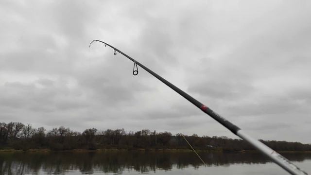 ловля окуня на силикон Fanatik Larva (Фанатик Ларва) осенью 2020 смотреть онлайн