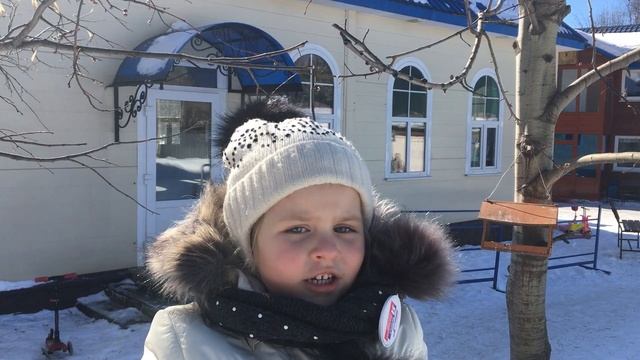 А. Барто "Рукавички я забыла" читает Шатилова Екатерина 4 года смотреть онлайн