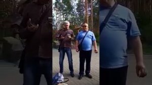 Друзьям--Гриша Петров и Рубен Алмазов