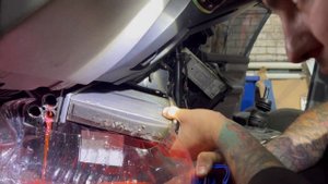 Замена радиатора печки на БМВ Е34 Siemens BMW E34 525