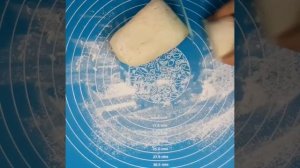 Мутаки,или просто рогалики с орехами.