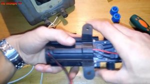 Разбираем насос от мини-мойки высокого давления.