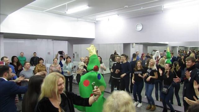 1 #елка#Фитнесклуб #Дельфин #вБалашихенашоссеЭнтузиастов#borisromankov #конкурс смотреть онлайн