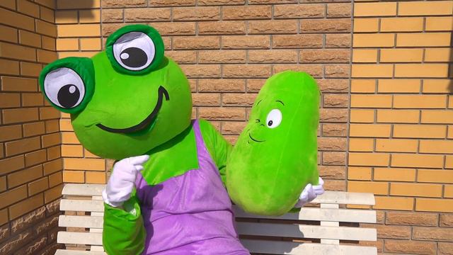 Finger Family Song - Семья пальчиков с овощами - Детская песня | Песни для детей от Рома и Кирилл