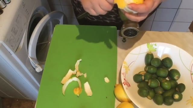 ФЕЙХОА С ЛИМОНОМ И МЁДОМ (Feijoa with lemon and honey)/Полезная еда смотреть онлайн