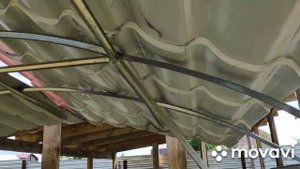 Навес для машины из старой теплицы.