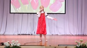 "У моей России длинные косички"