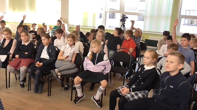 Встреча третьеклассников с детской писательницей Наталией Волковой. Октябрь 2022. смотреть онлайн