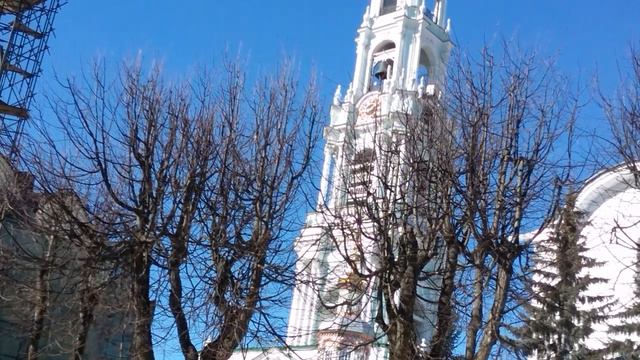 Троице-Сергиева лавра. У древних стен монастыря смотреть онлайн